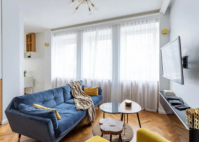Central Warsaw Apartment - Great Location- Studio Apartment- Warsaw Stays - Zurawia