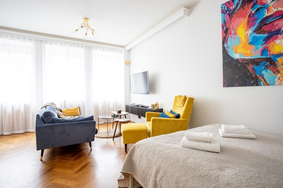 - Great Location- Apartment- - Zurawia * Warszawa