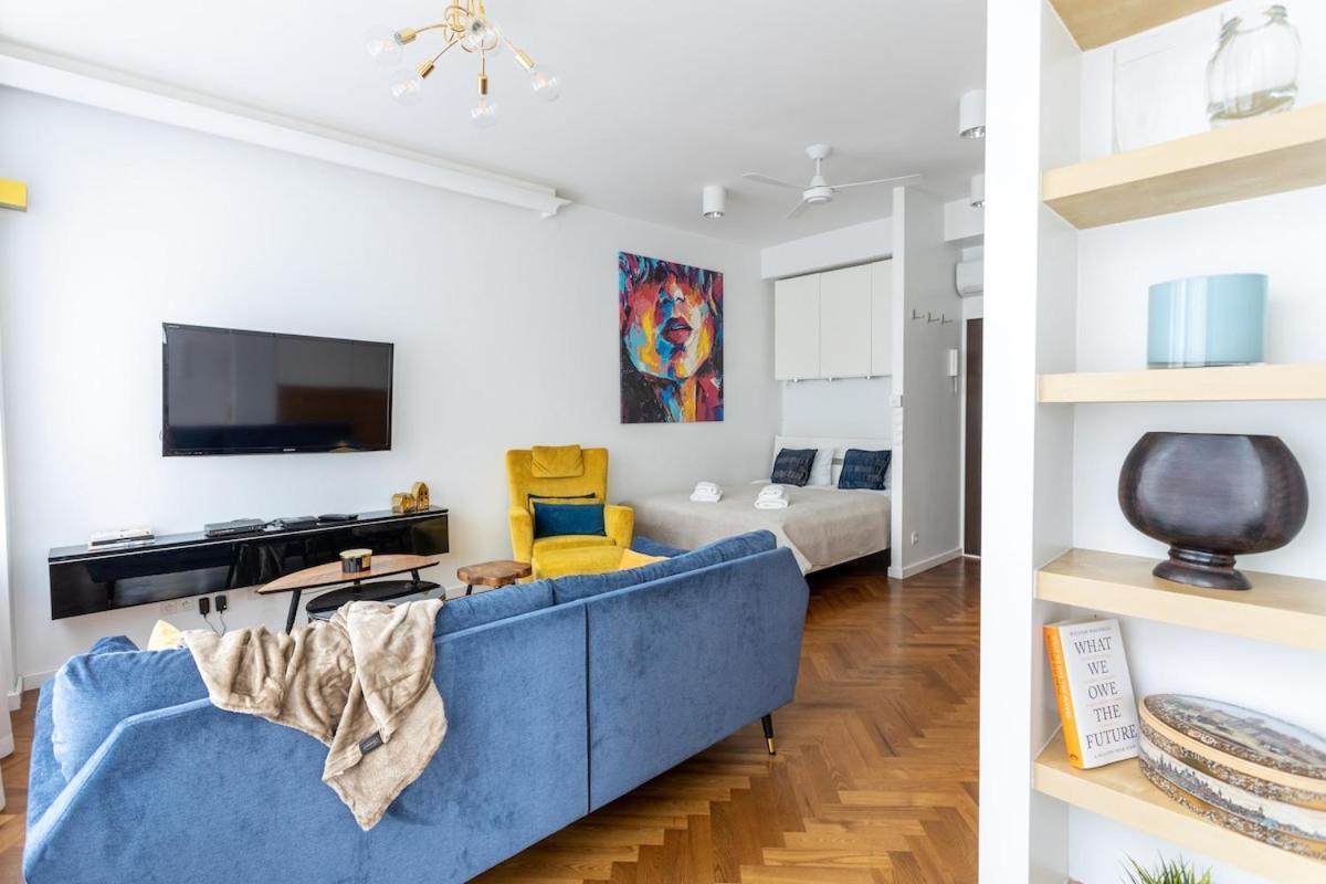 - Great Location- Apartment- - Zurawia